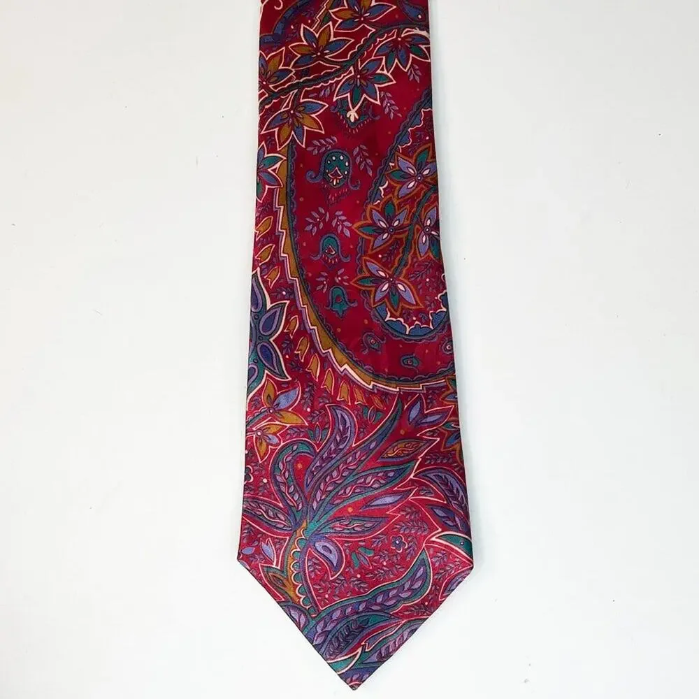 Oleg Cassini Vintage Paisley Print Mens Neck Tie Red Purple Green Silk Made USA